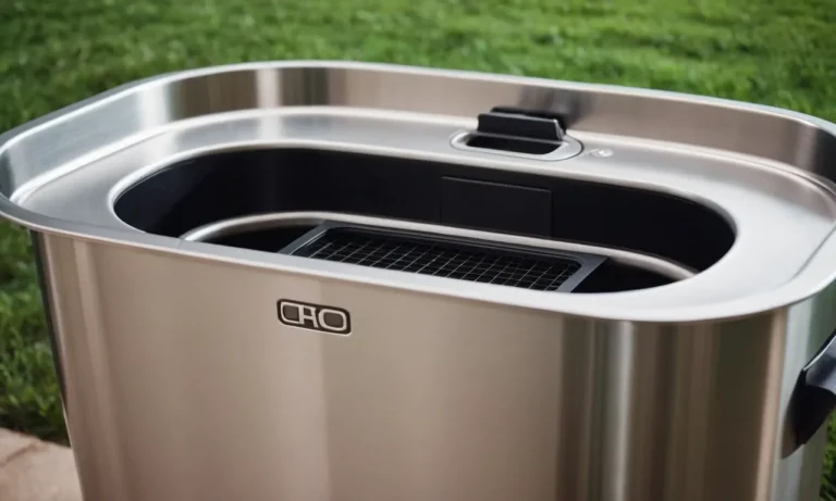 I Tested And Reviewed 10 Best Trash Can For Odor Control (2023)