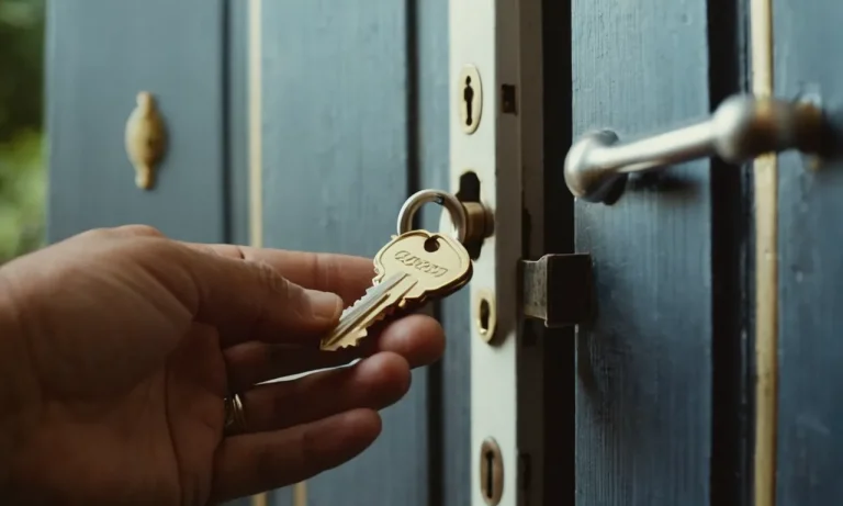 How To Unlock A Screen Door: A Step-By-Step Guide